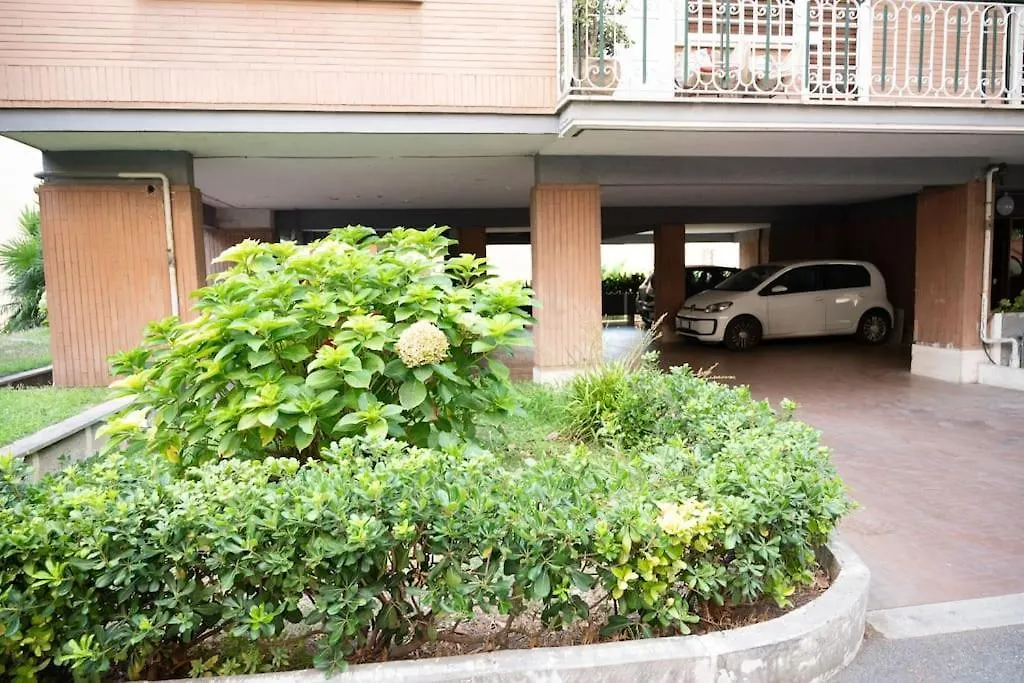 Fiqus Apartman Róma 0*,  Olaszország